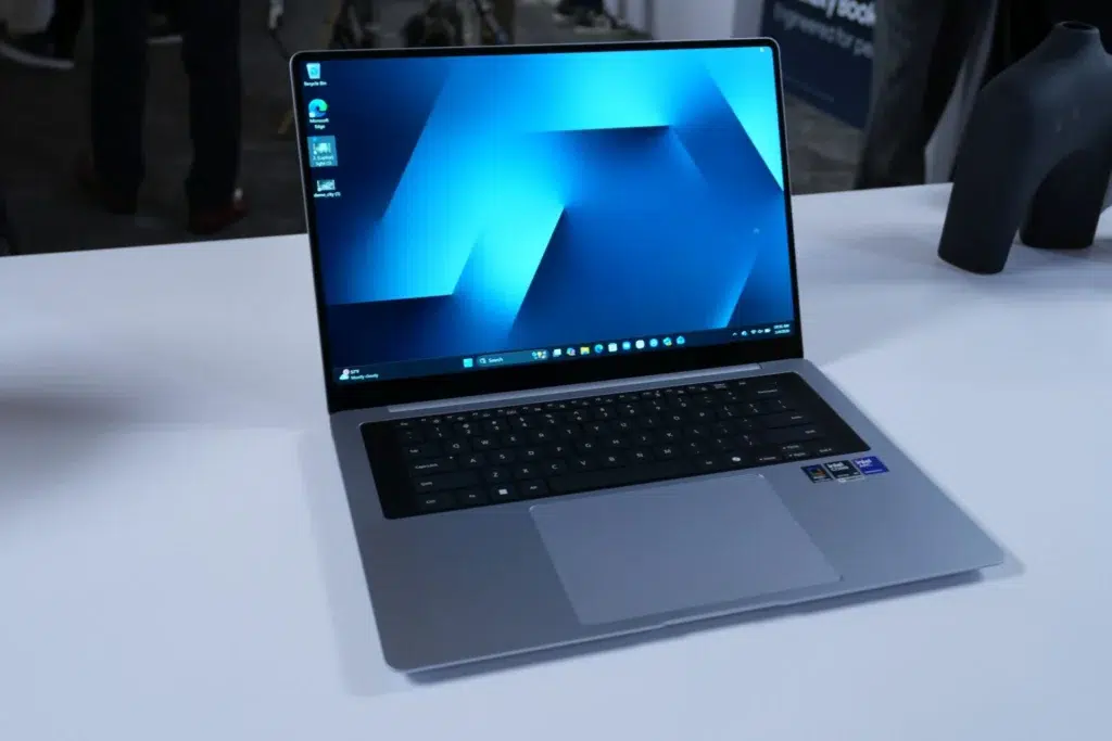 Galaxy Book 6 1