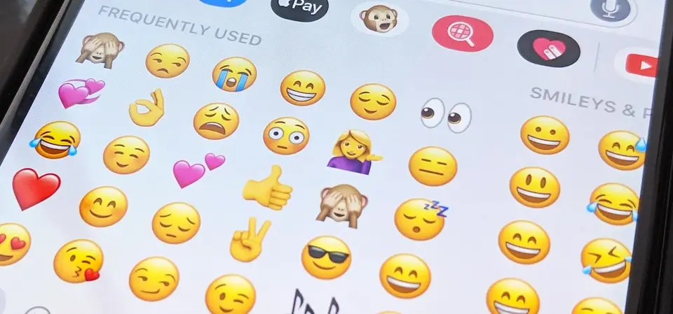 Por qué los emojis no se ven igual en iPhone y Samsung (y otros móviles) 2 emojis en iphone 1